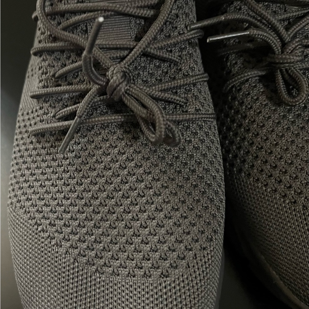 Men's Athletic Shoes